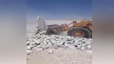 مدير وحدة استرداد الأراضي بقنا: إزالة 62 مبنى مخالفا | صور