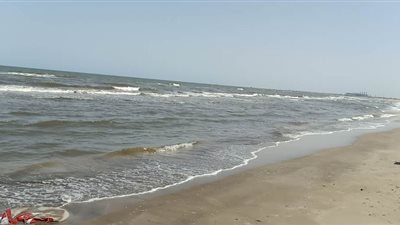 شاطئ جمصة في زمن الكورونا بلا مواطنين في شم النسيم l فيديو وصور