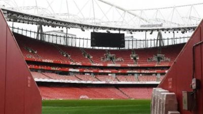 آرسنال يعلن خفض عقود لاعبيه بنسبة 12.5 % في بيان رسمي