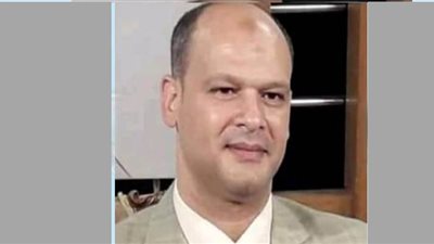 خبير مالي يكشف تأثير انخفاض النفط الأمريكى على الاقتصاد والأسواق