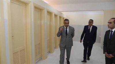 محافظ سوهاج يتفقد مدرسة الكوثر الرسمية للغات تمهيداً لافتتاحها