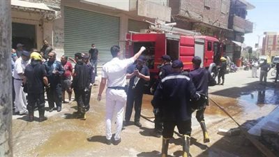 السيطرة على حريق بمخزن أدوات كهربائية بالوادى الجديد | صور