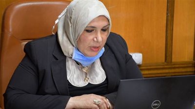 رئيسة جامعة قناة السويس تشكر باحثيها لجهودهم في مواجهة فيروس كورونا