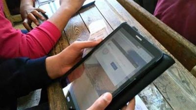 شبكات الاتصالات تستوعب كامل أعداد الطلاب للصف الأول الثانوي في الاختبار التجريبي