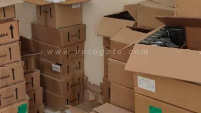 ضبط 23 ألف قطعة مستلزمات طبية منتهية الصلاحية داخل مخزن بطنطا | صور