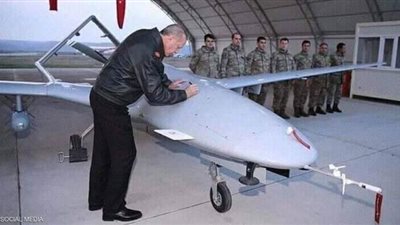 الجيش الوطني الليبي يسقط طائرة تركية قبل استهدافها شاحنات تموين ووقود