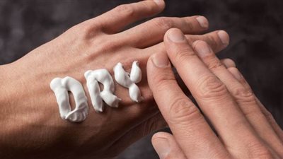 وصفة طبيعية من السكر لترطيب البشرة خلال نهار رمضان