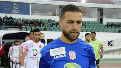 حارس مرمي مغربي يرفض الراحة الاجبارية ويواصل التدريب