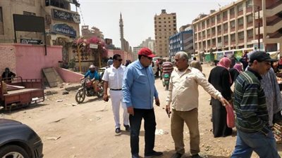 رئاسة مدينة ميت غمر تفض أسواق الأربعاء وجسر النيل| صور