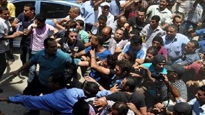 فض مشاجرة بالأسلحة البيضاء بين عائلتين وضبط 5 من طرفيها فى الوراق