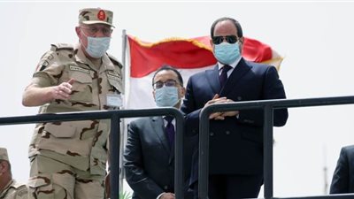 10 صور ترصد افتتاح السيسي مشروعات قومية بشرق القناة