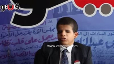 عبد الرحمن خليل يبدع في قراءة آية الصيام بصالون فيتو | فيديو