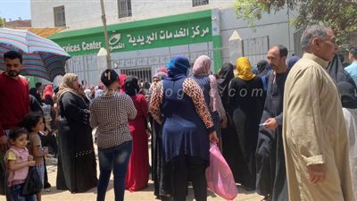 زحام شديد على مكتب بريد الخصوص رغم تحذيرات العدوى بكورونا | فيديو وصور