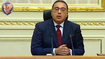 مدبولي: حماية العمال واستمرار عجلة الإنتاج ضمانة أساسية لعبور أزمة كورونا 