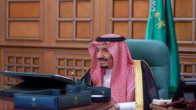 العاهل السعودي: نتألم لعدم إقامة صلاة الجماعة والتراويح في المساجد