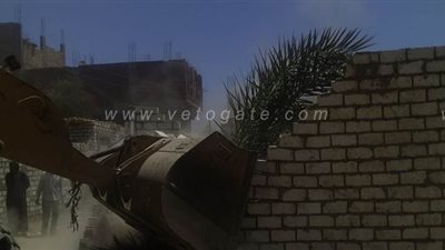 استعادة فدان و12 قيراطا بحملة إزالة في قنا| صور