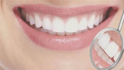 خطوات بسيطة تمنحك أسنانا ناصعة البياض