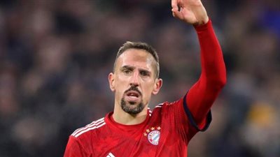 ريبيري يتبرع للمستشفيات في الجزائر