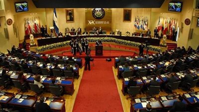إخلاء البرلمان في السلفادور بعد الاشتباه بإصابة نائبة بكورونا