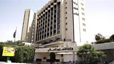 التعليم العالي: لا صحة لإلغاء امتحانات السنوات النهائية بالجامعات واستبدالها بمشروعات بحثية