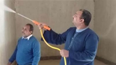 تطهير 2121 منشأة و102 شارع و 8 مواقف أجرة  في قنا | صور