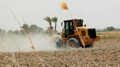 إزالة تعديات على 87 فدانا أملاك دولة بالفرافرة والداخلة في الوادي الجديد