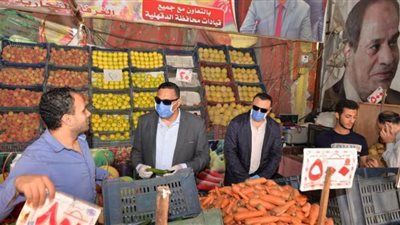 محافظ الدقهلية يتفقد منافذ البيع لضبط الأسعار في أول أيام رمضان