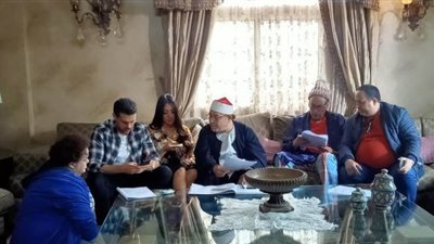 يانا يا جدو الحلقة الأولى | سارة سلامة تعمل على عربية كشري وتبيع خاتمها من أجل حبيبها