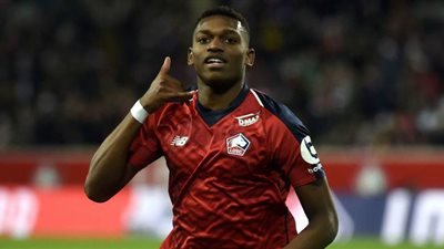 لاعب ميلان يتبرع بـ24 ألف كمامة لمستشفى في البرتغال