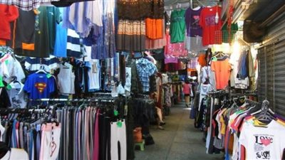 شعبة الملابس توقف الطلب على الشراء وتوقعات بالانتعاش في النصف الثاني من رمضان