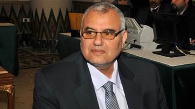 برلماني يطالب بتشريع يلزم المواطنين بارتداء الكمامة لمنع تزايد مصابي كورونا