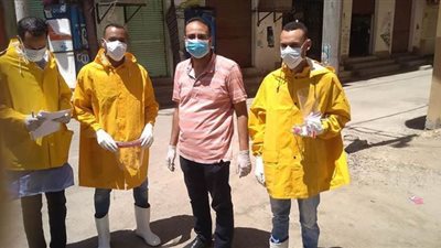 فرق الطب الوقائي تتابع حالات لمخالطين في 6 مناطق جديدة بقنا |صور