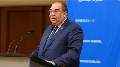 محمود محيي الدين  لطلاب 