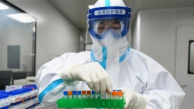 أمريكا تتهم الصين بمحاولة سرقة أبحاث لتطوير علاج فيروس كورونا