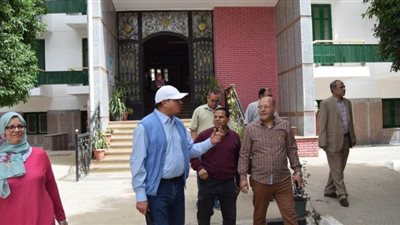 جامعة سوهاج تنتهي من تجهيز مبنى العزل لأطبائها العائدين من إسنا 