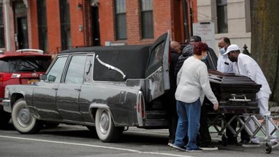 أمريكا تسجل وفاة 2500 حالة جديدة بفيروس كورونا خلال 24 ساعة