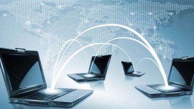 قانوني يوضح عقوبة نشر مقاطع خادشة للحياء على الإنترنت