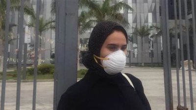 ابنة أحمد اللواح: نقلوا والدي لمستشفي العزل في سيارة بدون جهاز تنفس