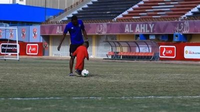 أجايي يحتفل بعيد ميلاده نجله خالد