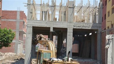 إزالة 8 عقارات مخالفة بمدينة الخصوص
