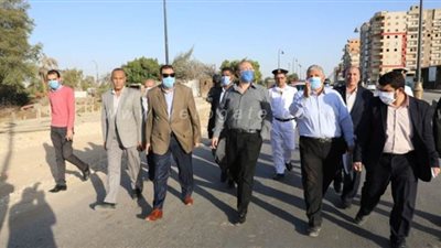 محافظ بني سويف: خطة لرصف 54 شارعا وطريقا بتكلفة 108 ملايين جنيه | صور