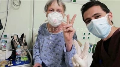 خروج سويسرية الجنسية من مستشفى العزل بإسنا بعد تماثلها للشفاء من كورونا
