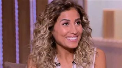 دينا الشربينى تحاول الوصول للحقيقة وطبيبتها النفسية تثير الشكوك حولها