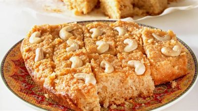 طريقة عمل البسبوسة في المنزل كالجاهزة