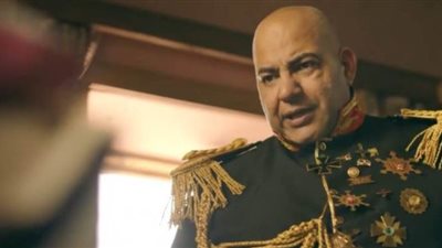 الزعيم ممادو عبده يكتشف أن له ابنين في مصر من العجوز شيخونة | اتنين في الصندوق الحلقة 5 | فيديو