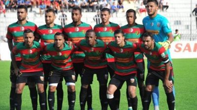 مولودية الجزائر يقرر خفض أجور اللاعبين بسبب كورونا