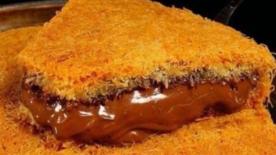 لمحبي الحلويات.. أسهل طريقة لعمل الكنافة بالنوتيلا | فيديو