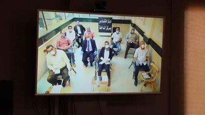 محافظ الوادي الجديد يلتقي الصحفيين والإعلاميين عبر الفيديو كونفرانس | صور