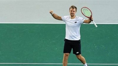 كورونا يجبر بطل 