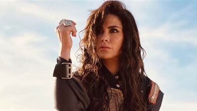 صبا مبارك بدوية متمردة على التقاليد في 